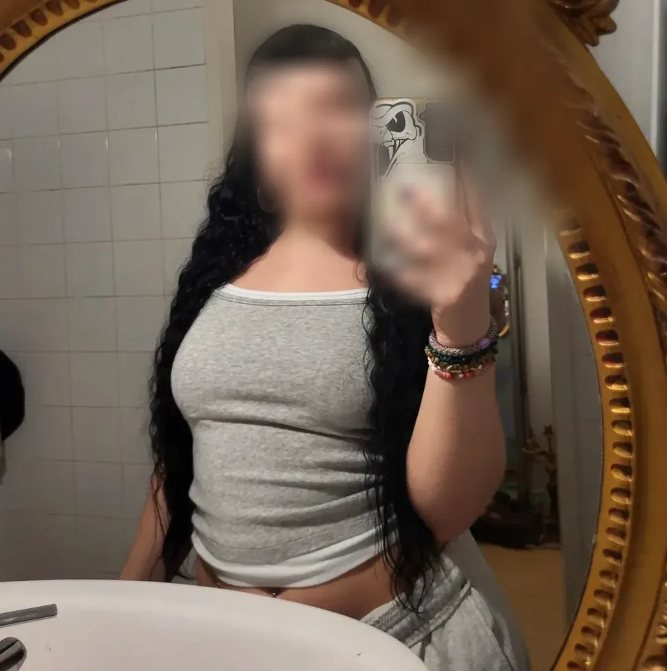 Antonia, 29