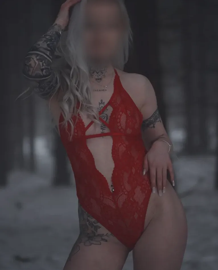 Helena, 26