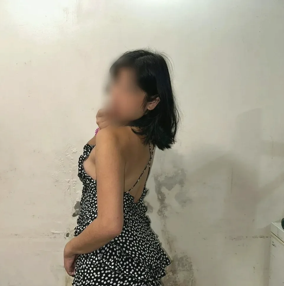 Leonie, 26